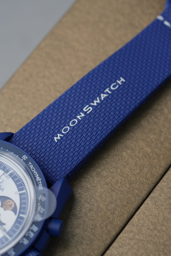 Swatch x OMEGA Mission to EarthPhase Moonshine Gold “Cold Moon” - Image 13