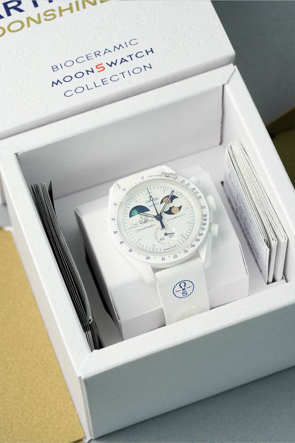Swatch x OMEGA Mission to EarthPhase Moonshine Gold “Cold Moon” - Image 4
