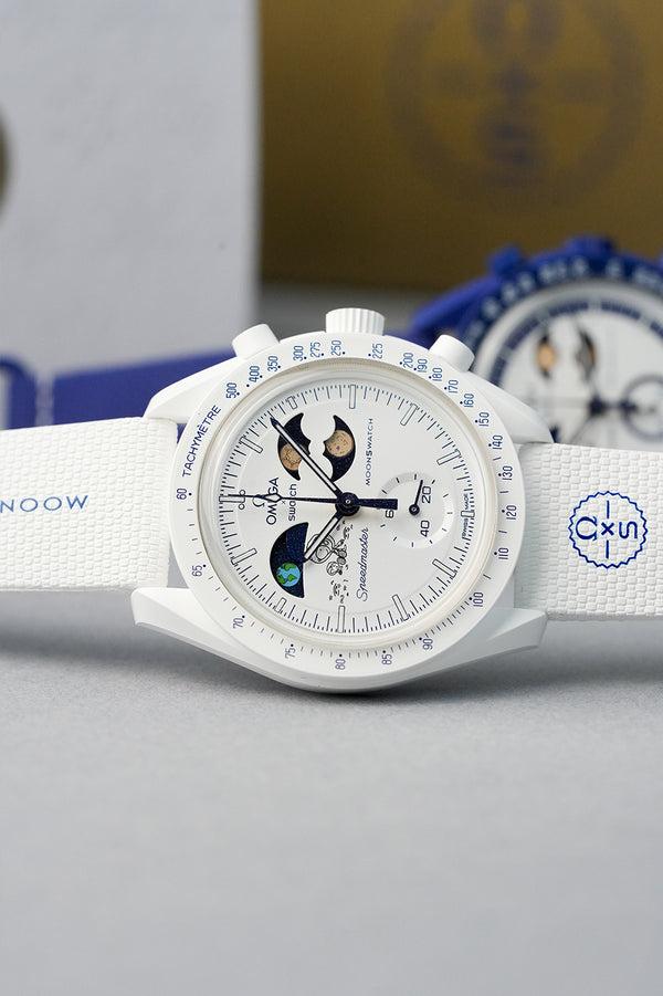 Swatch x OMEGA Mission to EarthPhase Moonshine Gold “Cold Moon” - Image 5